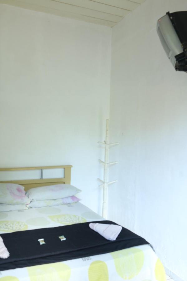 Hostel Rio Das Ostras Рио дас Острас Екстериор снимка